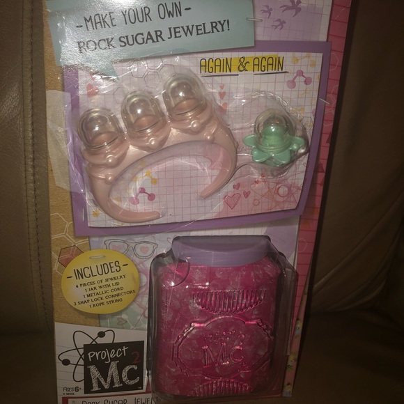 Project MC2 make your own rock-candy jewelry kit - Picture 2 of 2